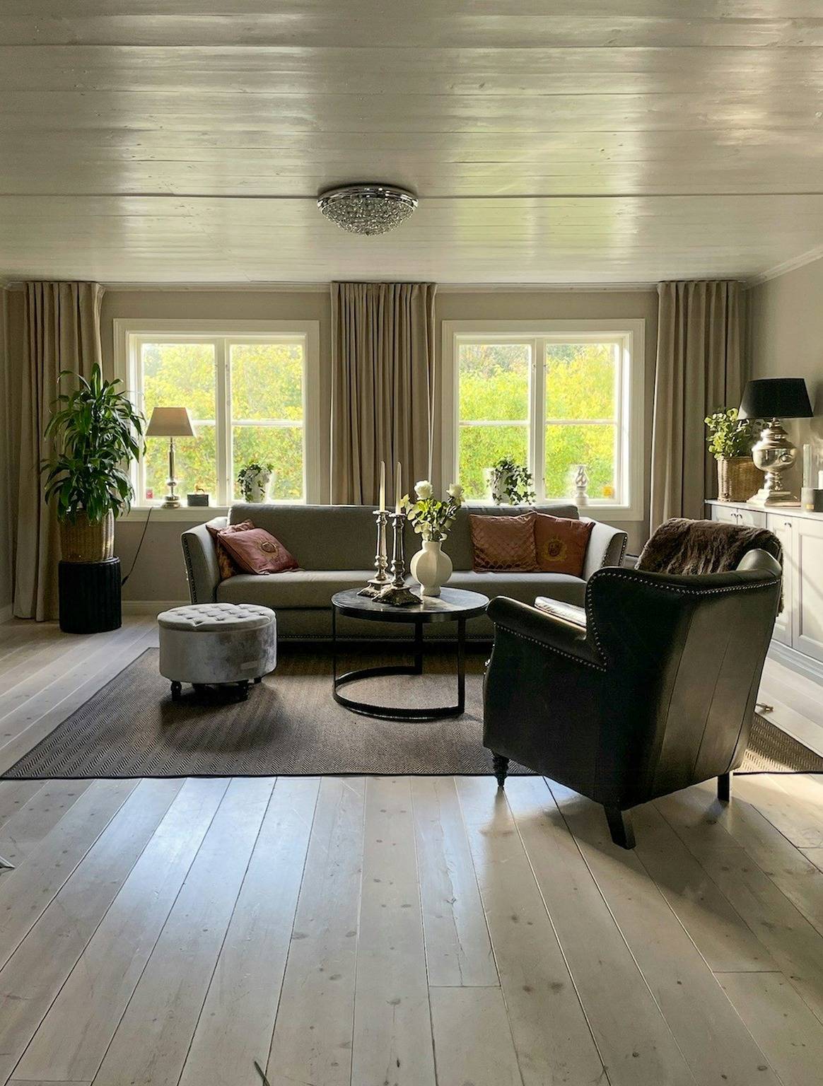 1800er-Haus mit Pool in der Nähe eines Sees bei Stensättra in Huddinge, Schwedische Ostsee