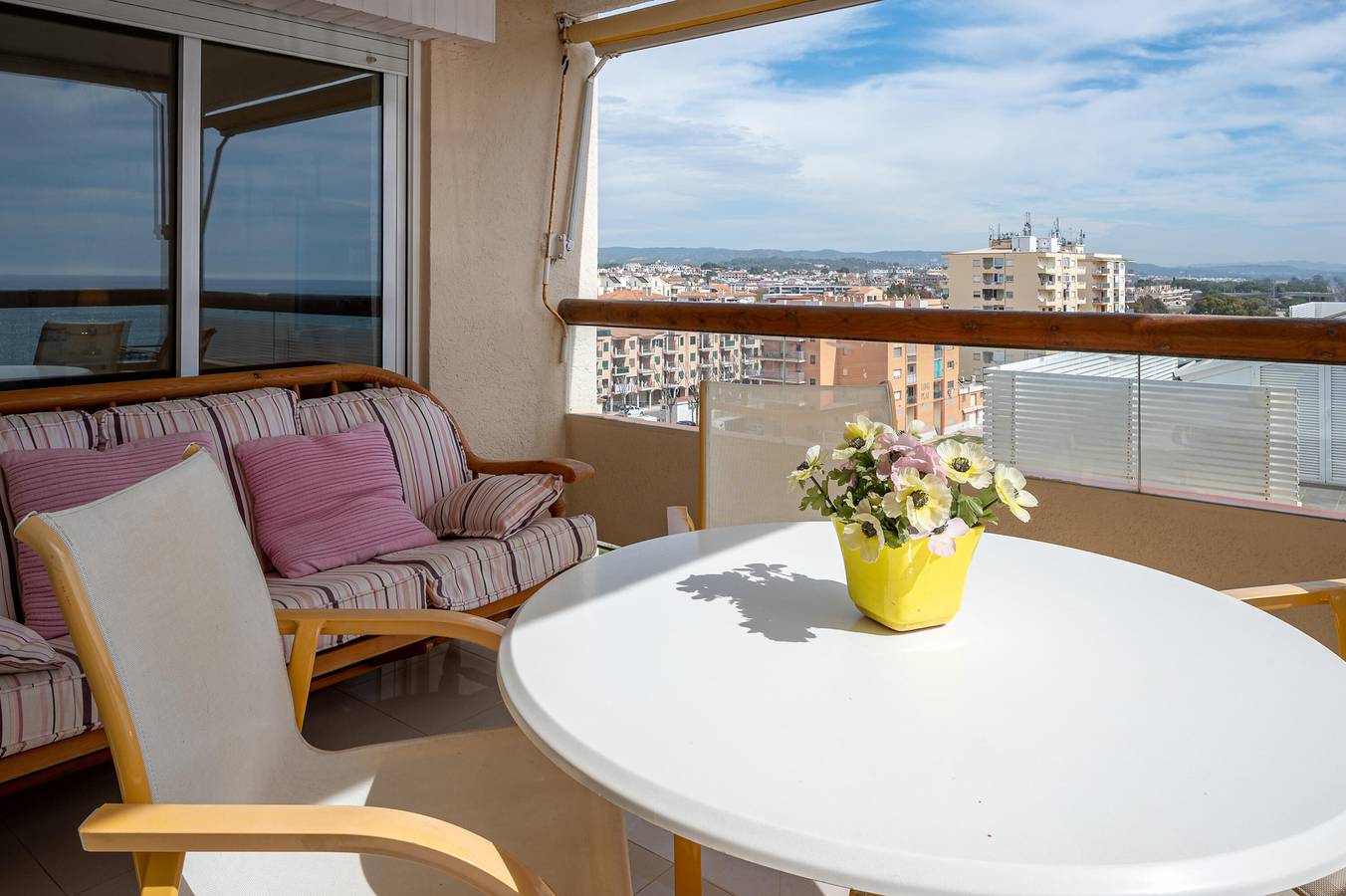 Apartamento entero, At100 Antina Mar: Apartamento con magnifica vista al mar situado en Baix a Mar in Torredembarra, Costa Dorada