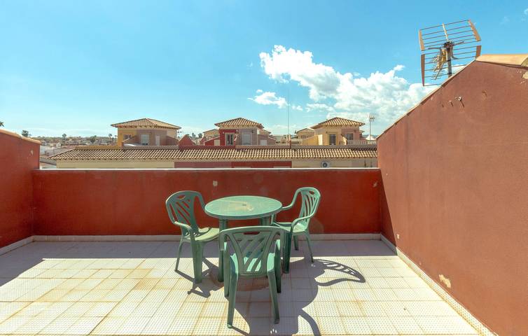 Ferienhaus für 4 Personen, mit Terrasse und Pool in Torrevieja - 3