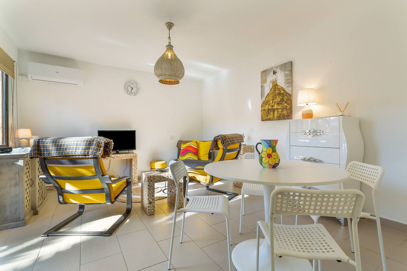 Ganze Wohnung, Ferienwohnung „Alvates“ mit Gemeinschaftspool, Wlan und Klimaanlage in Corralejo, La Oliva