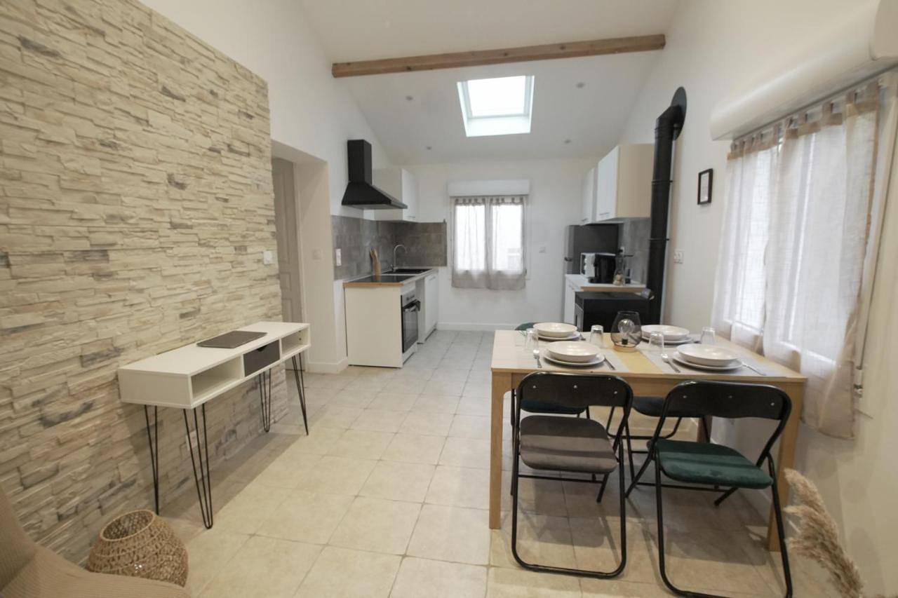 Appartement entier, Maison pierre & poutres - Parking auto - Orly 10min in Orly (Île de France), Val-de-Marne