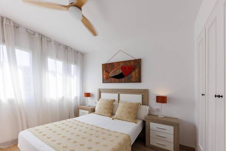 Apartamento entero, Bravissimo Princesa, apartamento de 3 dormitorios in Gerona, Gironés