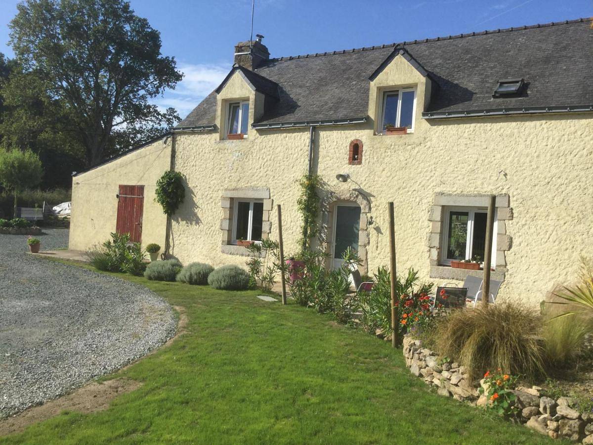 Three-Bedroom House in Pontchâteau, Région de Saint-Nazaire