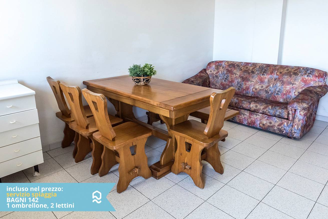 Apartamento entero, Se005 - Senigallia, three-room apartment on the sea with beach included in Senigallia, Senigallia (Municipality)