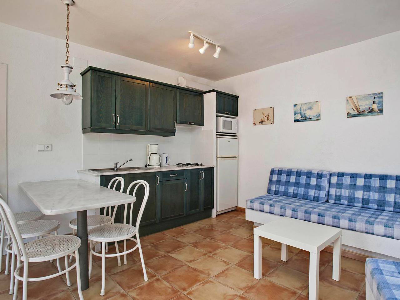 Geheel vakantieappartement, Vakantieappartement voor 6 personen met terras in Canyelles Petites, Roses