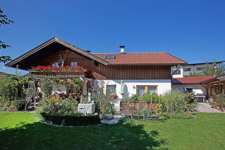 Ferienwohnung für 2 Personen, mit Terrasse und Ausblick in Ebbs - 2