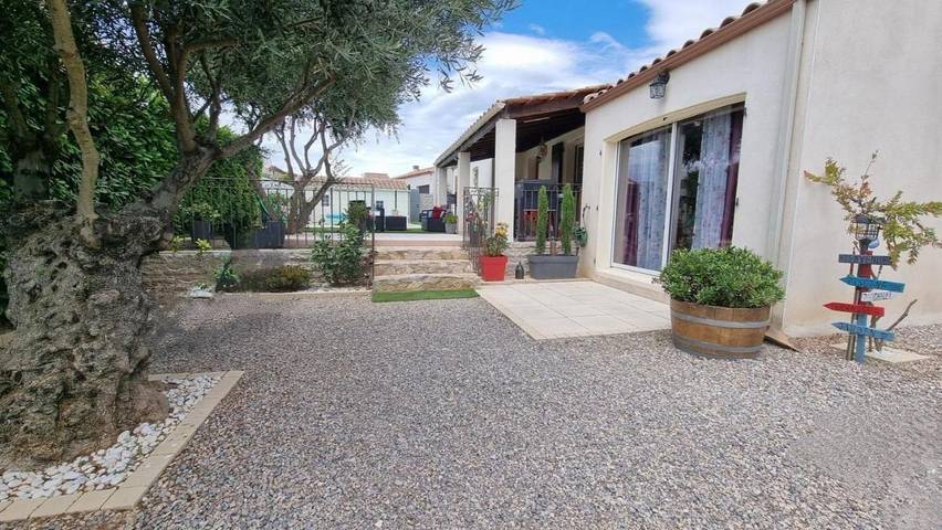 Location de vacances pour 8 personnes, avec piscine et jardin à Pouzols-Minervois - 2