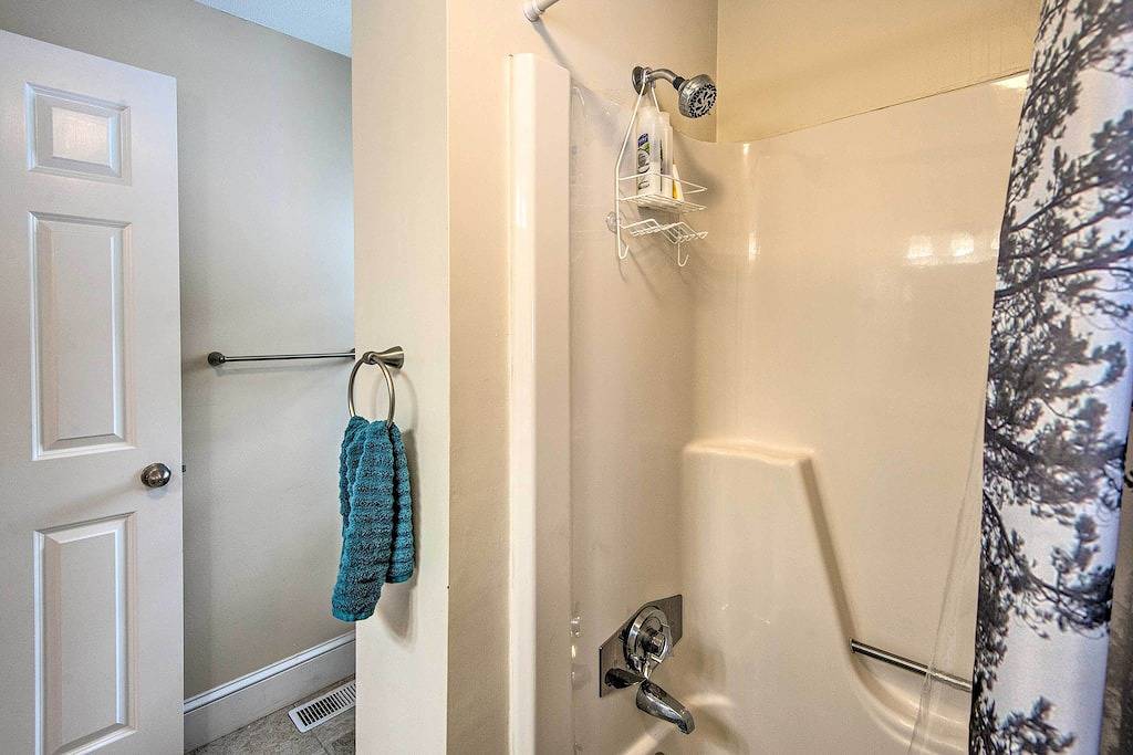 Gilford Home w/ Forest View, by Lake Winnepesaukee in Gilford, Lake Winnipesaukee