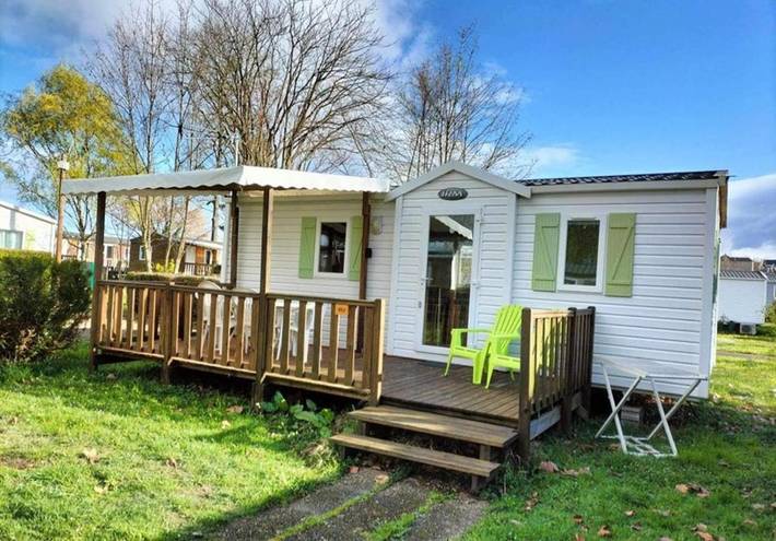 Location de vacances pour 6 personnes, avec Terrasse ainsi que Jardin et Piscine à Biesheim