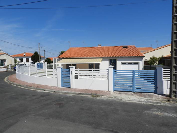 Gîte pour 5 personnes, avec jardin et terrasse, animaux acceptés