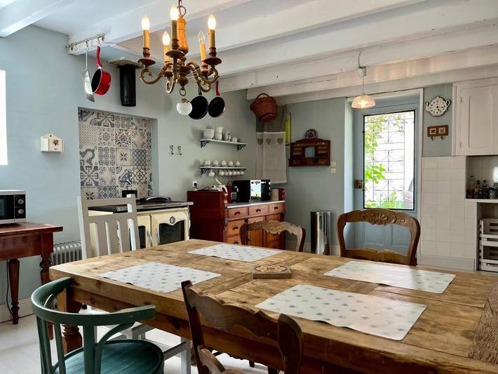 Location de vacances pour 6 personnes, avec vue et jardin, animaux acceptés à Le Vigeant - 3