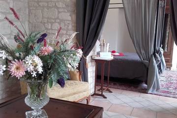 Location de vacances pour 18 personnes, avec terrasse, animaux acceptés à Bournand