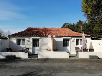 Gîte pour 3 personnes, avec terrasse et jardin en Vendée