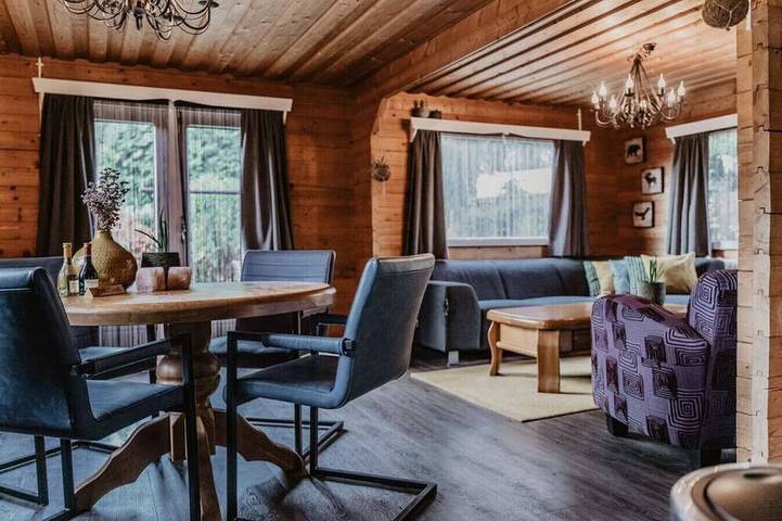 Blockhütte für 2 Personen, mit Garten und Balkon sowie Sauna, mit Haustier