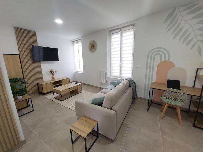 Gîte pour 3 personnes, avec terrasse dans Beaurepaire