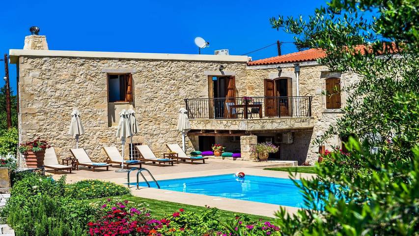 Villa für 12 Personen, mit Terrasse und Garten - 1