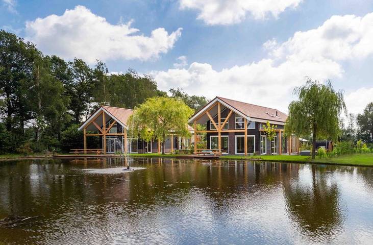 Vakantiehuis voor 5 personen, with Terras and Tuin as well as Zwembad and Uitzicht in Lichtenvoorde
