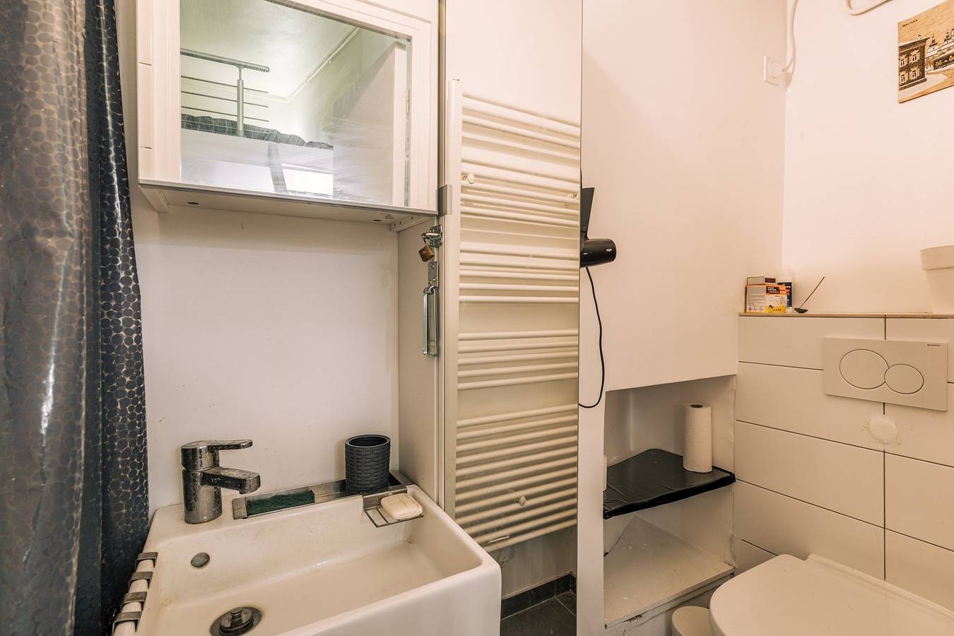 Entire studio, Guestready - Quaint studio mezzanine near Louvre in 1st Arrondissement, Paris