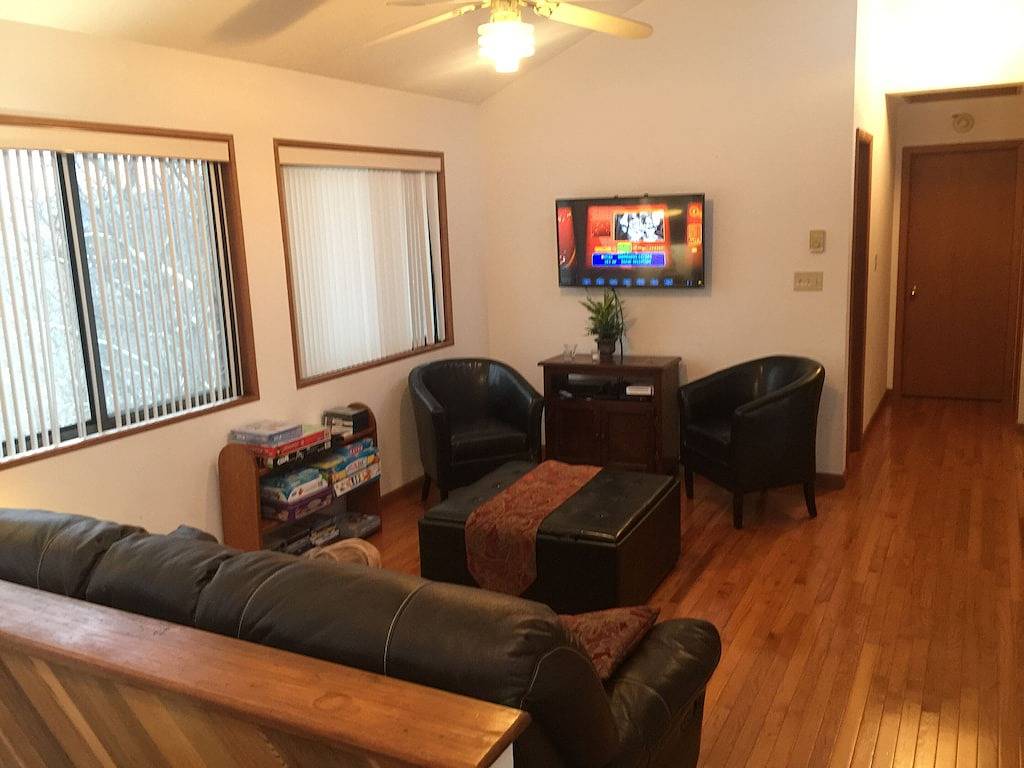 Gegenüber Annehmlichkeiten Ski / Hallenbad / Fitnessstudio / Restaurant - Ein kurzer Spaziergang, siehe Video - in Lehman Township, Pike County