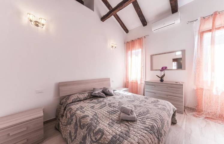 Gîte pour 6 personnes, avec terrasse et vue à Murano - 4