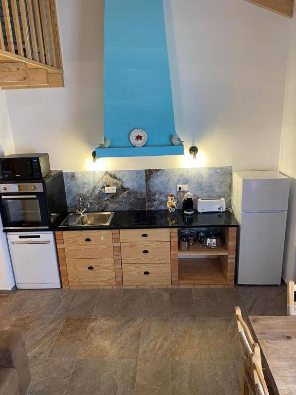 Location de vacances pour 12 personnes, avec jardin et vue dans Rogil - 2