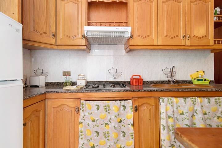 Apartamento de vacaciones 'Vivienda V Torres 2' con terraza privada y Wi-Fi in Vega de San Mateo, Gran Canaria Norte