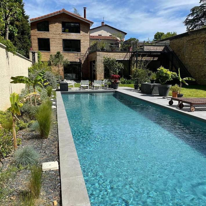 Gîte pour 2 personnes, avec terrasse ainsi que jardin et piscine à Saint-Cyr-au-Mont-d'Or - 3