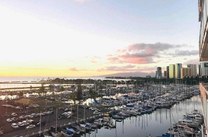 Hotel for 5 people on Oahu