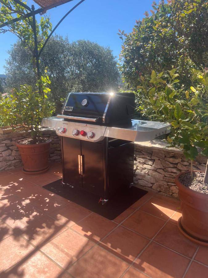 Au Petit Paradis in Roquefort-la-Bédoule, Région de Marseille