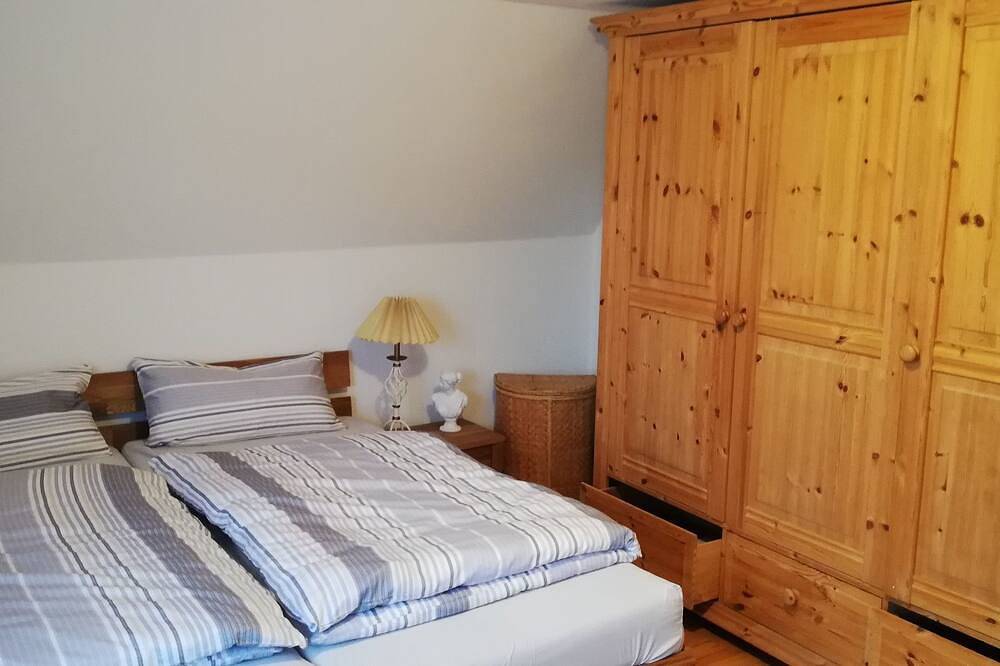 Ganze Wohnung, Ferienwohnung Paula - Ferienwohnung in Buxtehude, Altes Land Stade