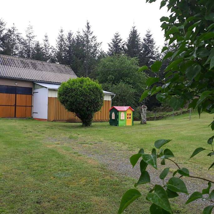 Location de vacances pour 4 personnes, avec jardin, adapté aux familles à Bort-les-Orgues - 4