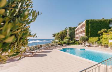 Hôtel pour 2 personnes, avec piscine et jardin ainsi que vue et sauna à Ville-di-Pietrabugno