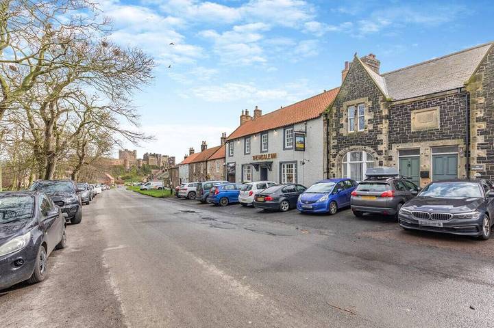 Holiday rental for 4 people, with garden and terrace, with pets in Bamburgh
