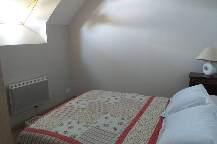 Gîte pour 6 personnes, avec terrasse ainsi que jardin et piscine à Saint-Dolay - 2