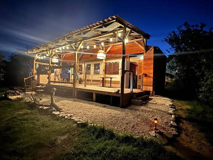 Camping pour 6 personnes, avec vue ainsi que jardin et piscine en Bulgarie