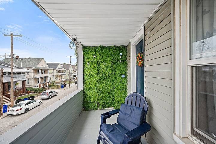 Vacation rental for 2 people, with pets in Cleveland