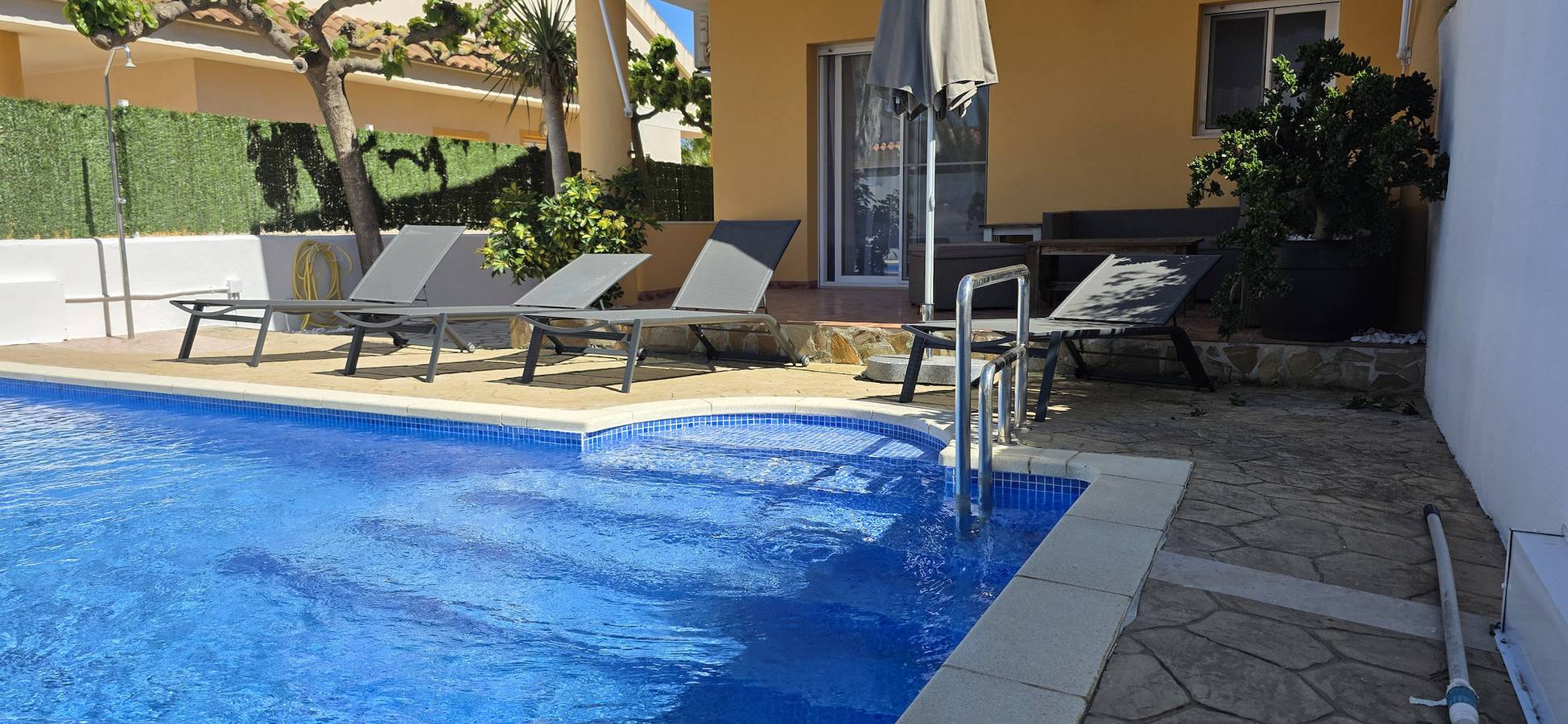 "Gecko“@Marisol: 250m zum Strand, Privat-Pool, A/C, Wifi, Hundestrand in Riumar, Delta de l'Ebre