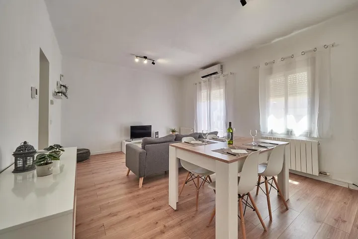 Apartamento de vacaciones para 4 personas, con balcón - 1