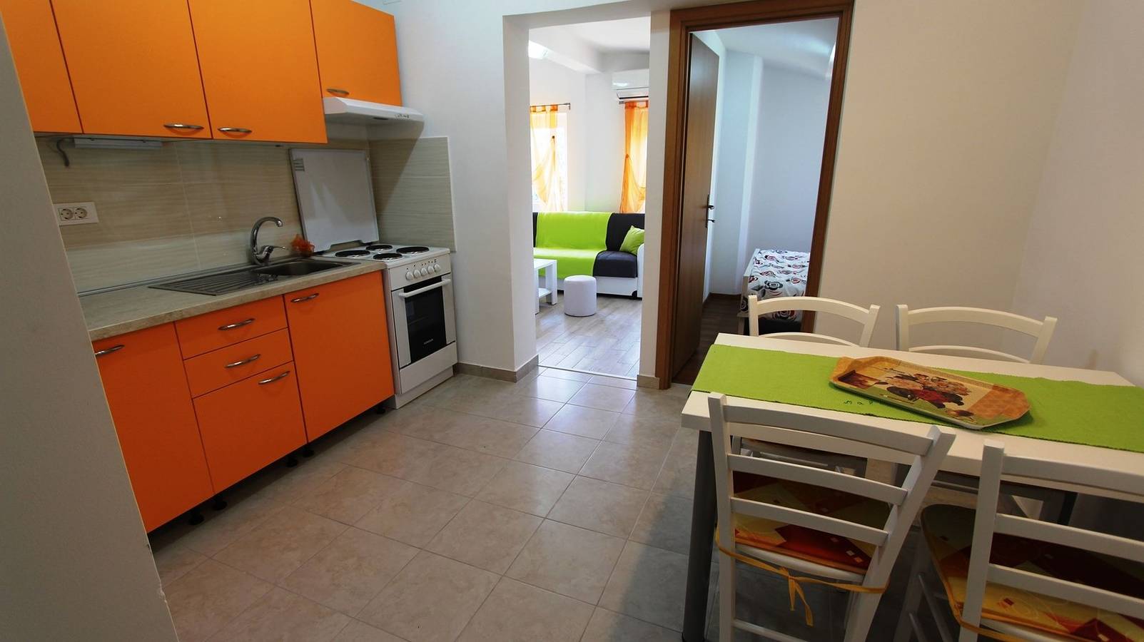 Apartamento entero, Modern apartment Tomislav 2 on the island of Krk in Malinska-Dubašnica, Krk (isla)