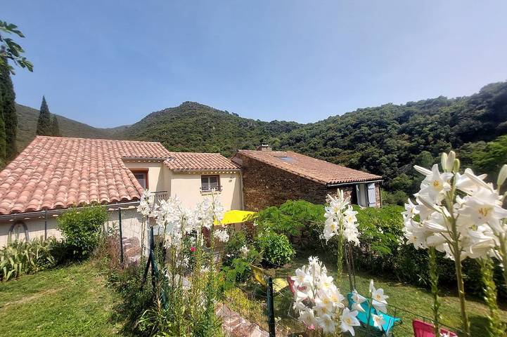 Location de vacances pour 6 personnes, avec Balcon et Jardin à Cabrespine