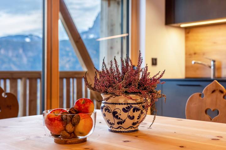 Entire apartment, Apartment 'Rotwandterhof Bienenstock' with Mountain View, Shared Garden and Wi-Fi in Ritten, Dolomiti Superski