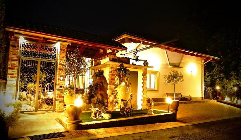 Residence per 11 persone, con piscina e giardino nonché sauna e panorama, adatto a famiglie con bambini - 1