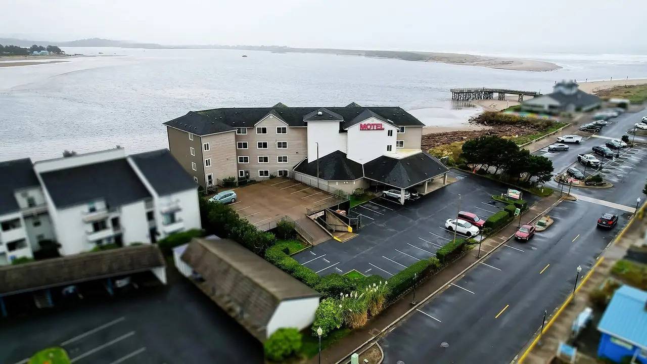 Ganze Ferienwohnung, Ferienwohnung für 4 Personen (14 m²) in De Lake in North Oregon Coast