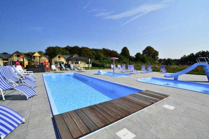 Ferienhaus für 8 Personen, mit Balkon und Terrasse sowie Pool in Ostseeküste Polen - 2