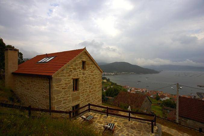 Casa de vacaciones para 8 personas, con jardín además de vistas al lago y vistas, Se admiten mascotas en Rias Baixas - 3