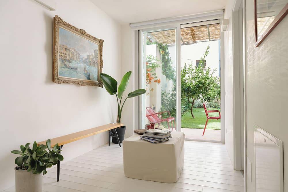 Apartamento entero, Stylish 2-bedroom apartment in peaceful San Vito dei Normanni with Ac, Wifi in San Vito dei Normanni, Salento