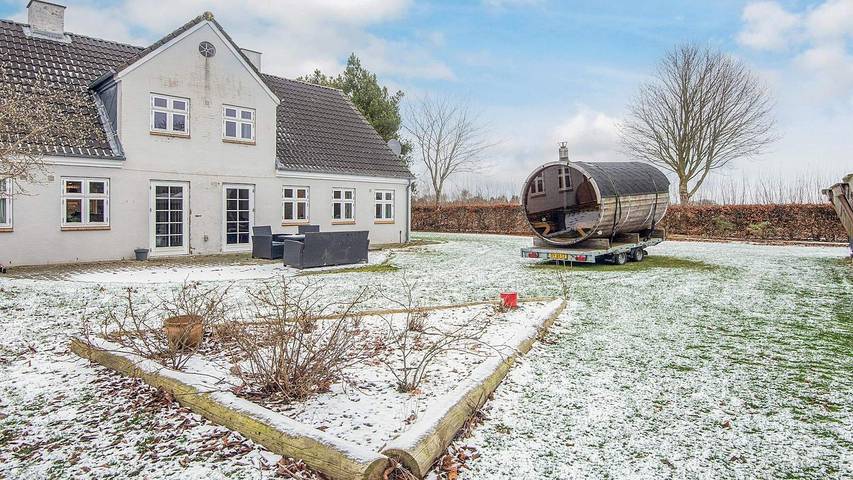 Feriehus for 15 personer, med sauna og hage i Ribe