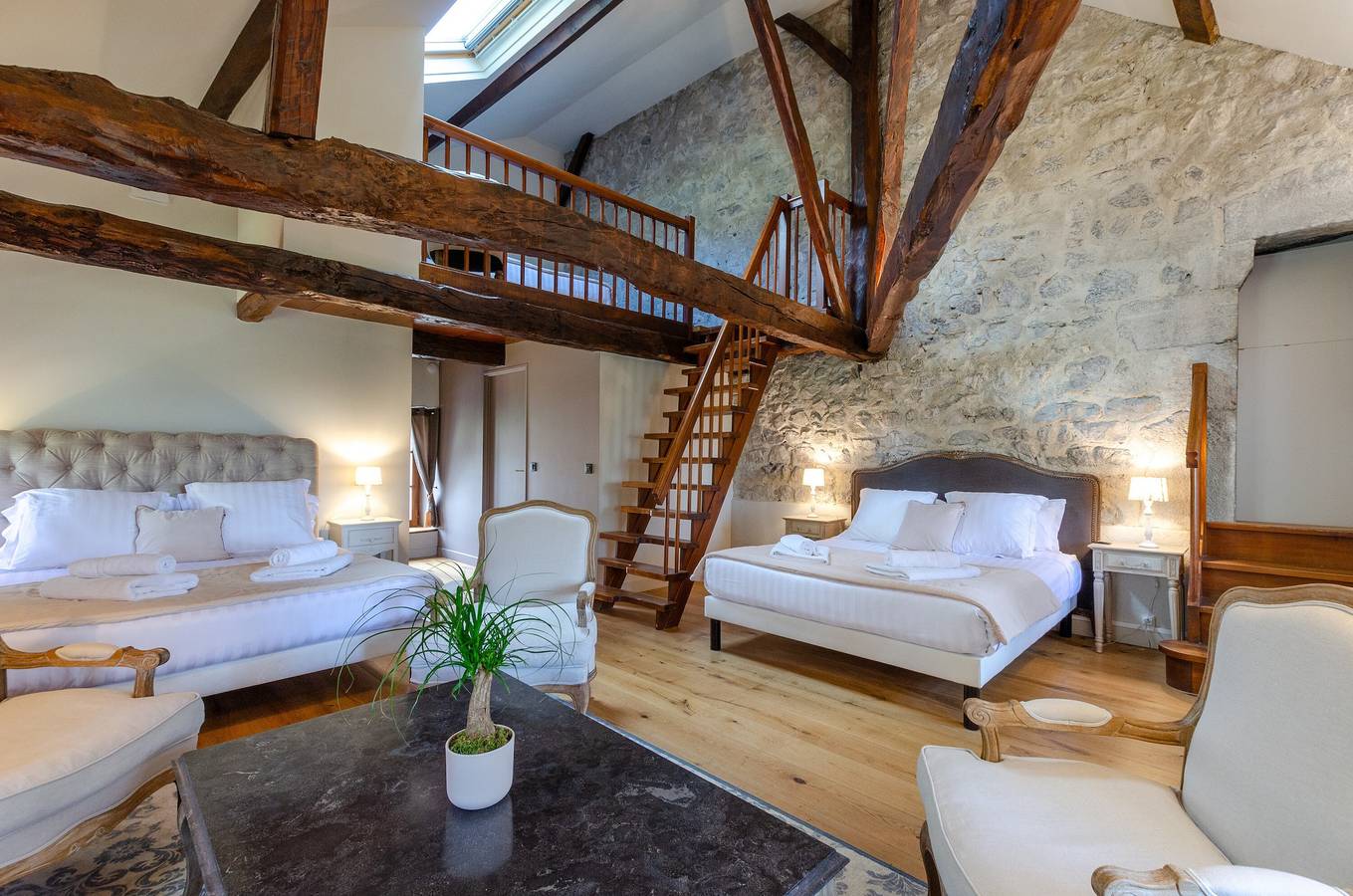 Chambre d'hôtes- château de la rive - 10 personnes in Burettes, Région de Chambéry