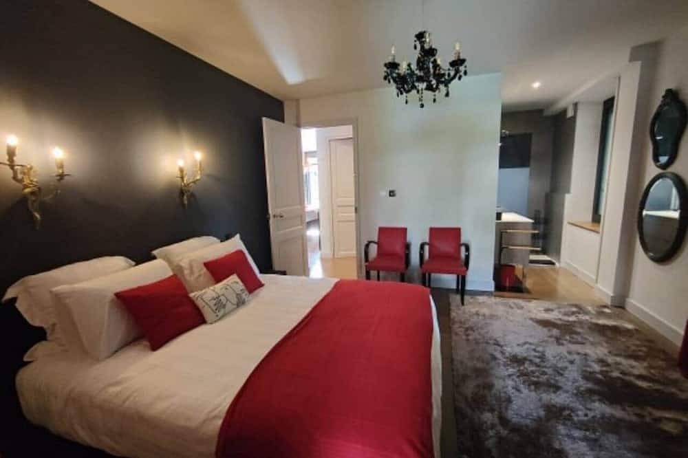 Magnificent villa with swimming pool and gym in Aubenas, Ardèche