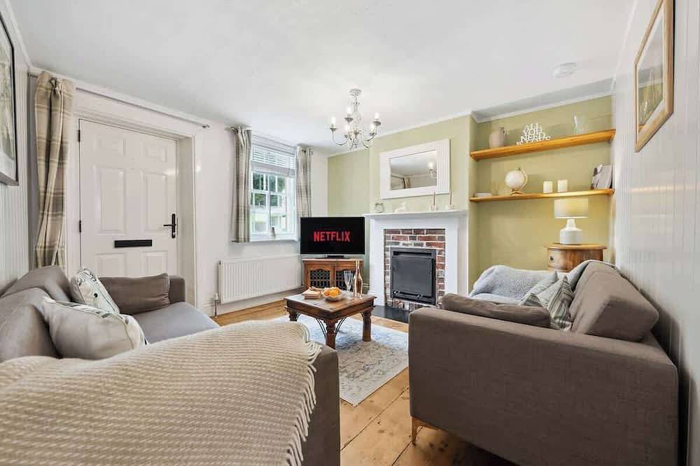 Lovely 2Br Cottage Spacious with Garden in Winchester, South Downs